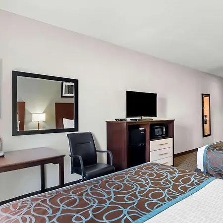 Best Western Plus - Magee Inn & Suites Exterior photo